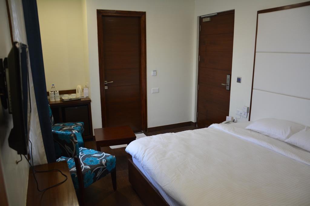 Pathānkot Green Hotel & Restaurant חדר תמונה